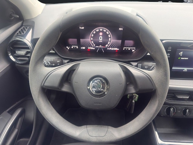 Skoda Fabia Fabia 1.0 Essence LED DAB+ Smart Link Klima