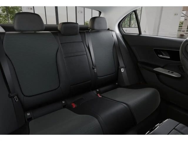 Mercedes-Benz C 180 AVANTGARDE Sedan