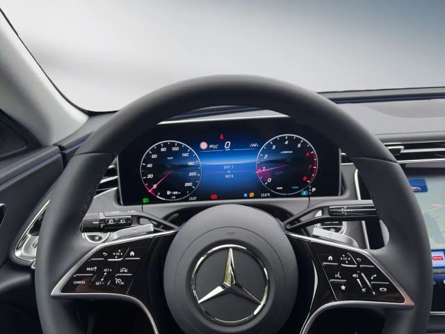 Mercedes-Benz E 200 AVANTGARDE Estate