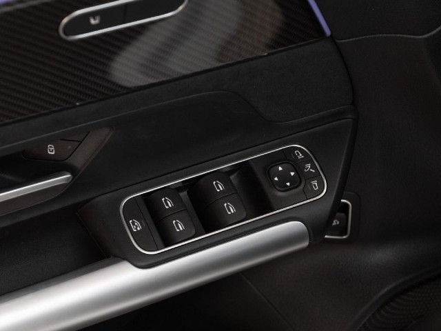 Mercedes-Benz GLA 180 AMG Line