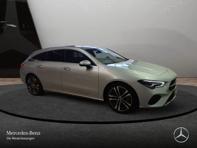 Mercedes-Benz CLA 180 Progressive