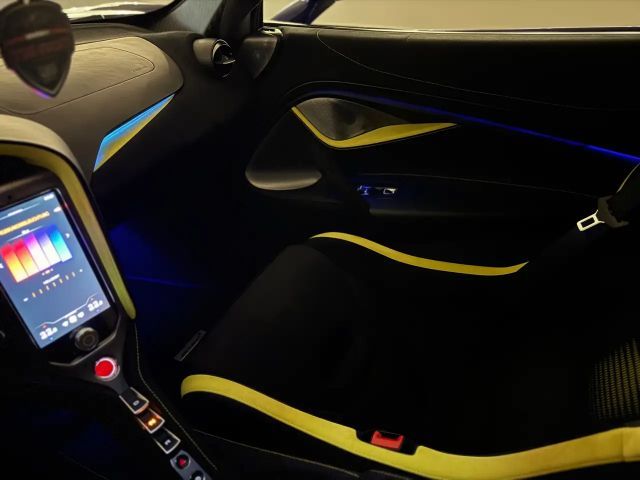 McLaren 750S Coupe *MSO*Voll-Carbon-Paket*Performance P1-Seats*