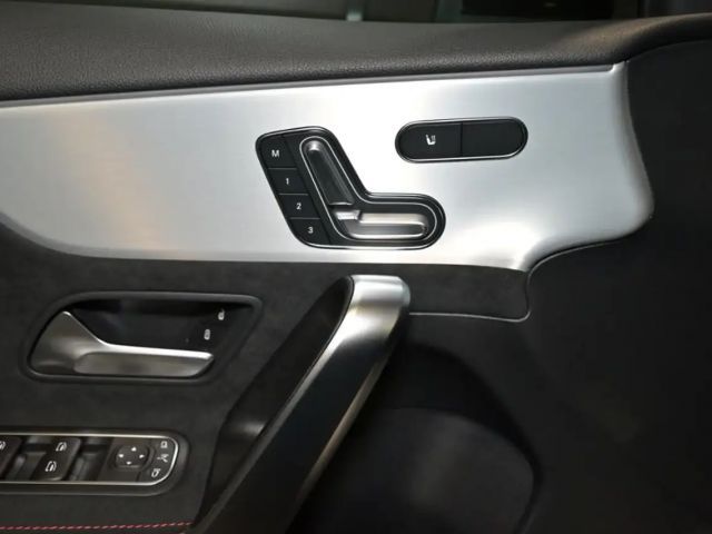 Mercedes-Benz A 35 AMG 4MATIC AMG Line
