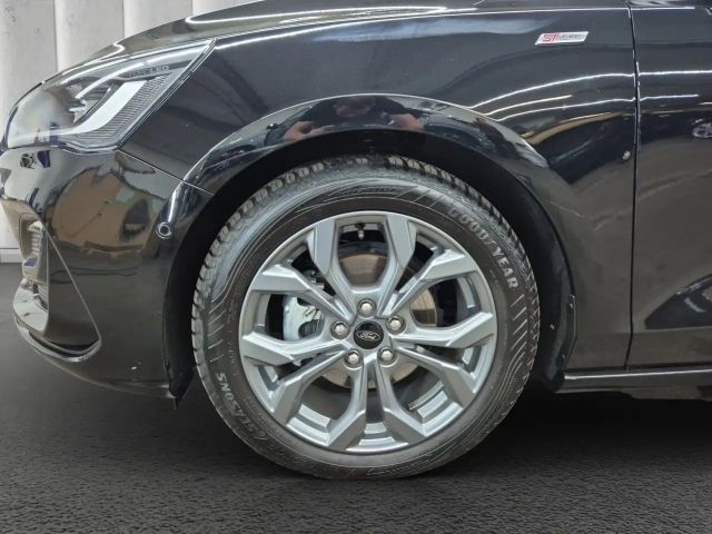 Ford Focus ST Line Wagon