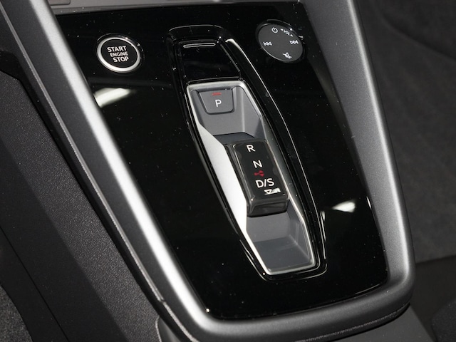 Audi A3 30 TFSI S-Line S-Tronic Sportback