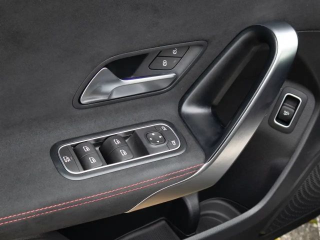 Mercedes-Benz A 35 AMG 4MATIC AMG Line