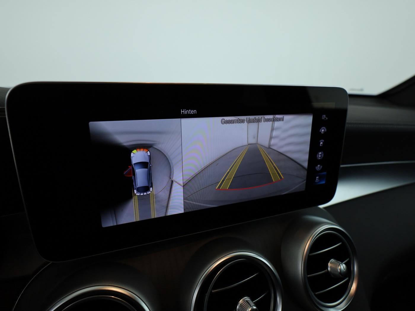 Mercedes-Benz GLC 300 4MATIC AMG Line Coupé