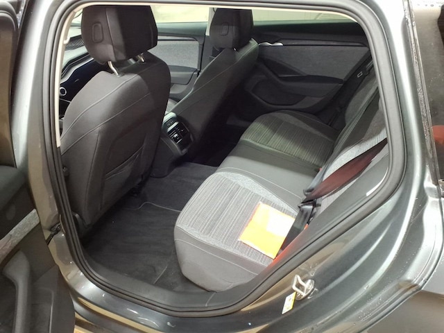 Skoda Superb 2.0 TDI Combi Selection