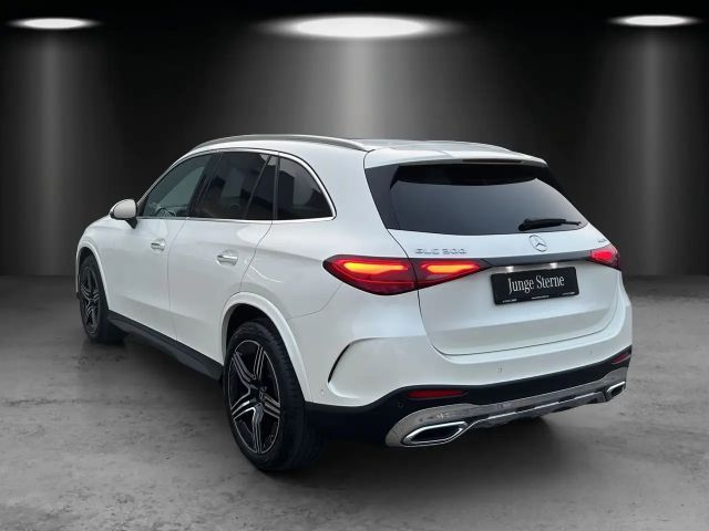 Mercedes-Benz GLC 300 AMG Line