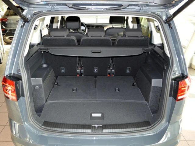 Volkswagen Touran DSG IQ.Drive