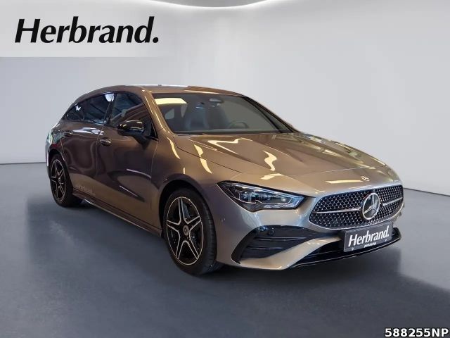 Mercedes-Benz CLA 200 AMG Line