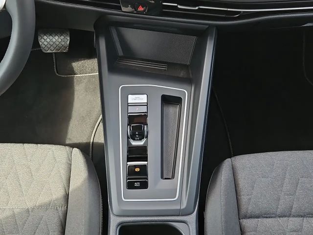 Volkswagen Golf 1.5 TSI DSG Life