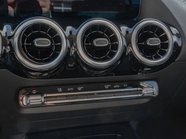 Mercedes-Benz GLA 180 Progressive