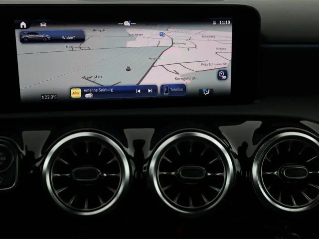 Mercedes-Benz A 180 AMG Line