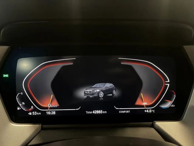 BMW 118 118i 5-deurs Sedan