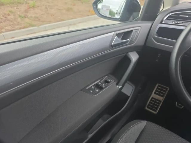 Volkswagen Touran 1.5 TSI