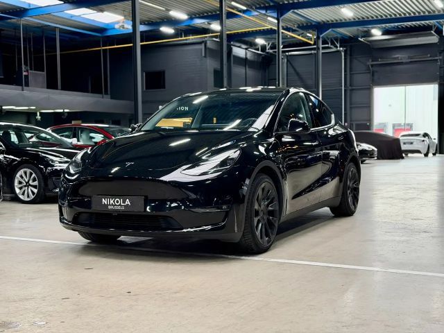 Tesla Model Y AWD Long Range