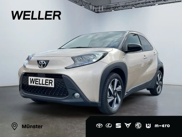 Toyota Aygo X Bi-Tone Hatchback