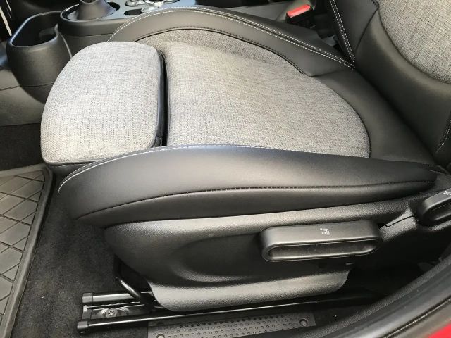 MINI Cooper S DAB LED RFK Navi Komfortzg. ACC Shz