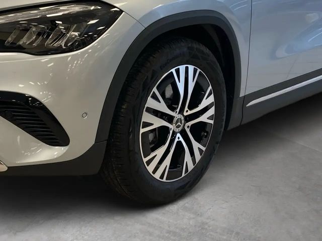 Mercedes-Benz GLA 180 Progressive