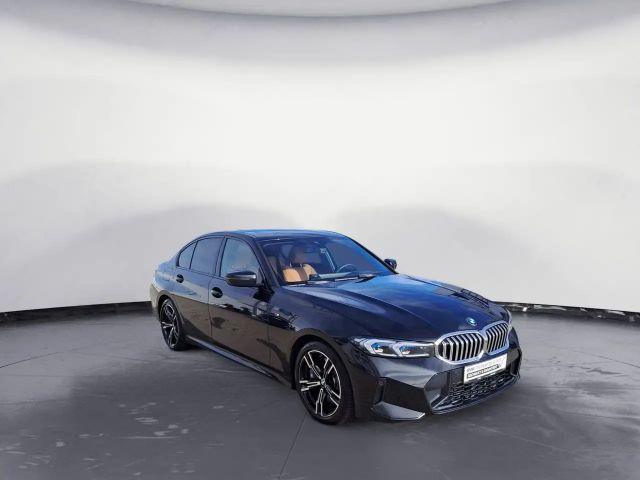 BMW 320 320d M-Sport Sedan