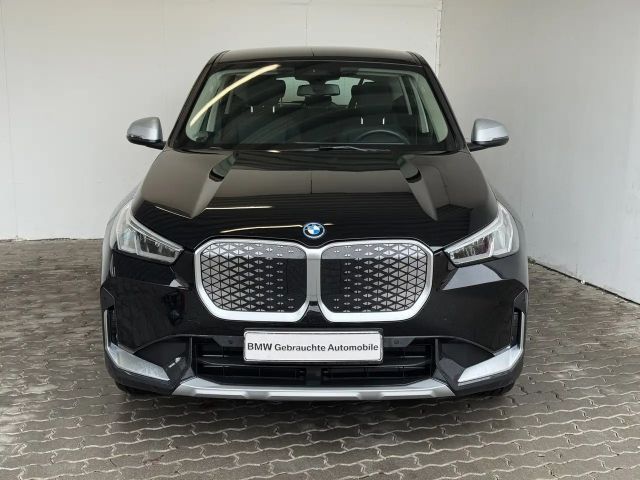 BMW iX1 xDrive30