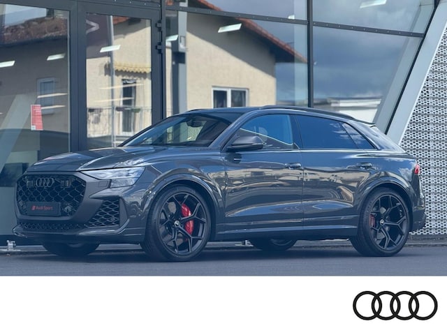 Audi RS Q8 Performance Quattro