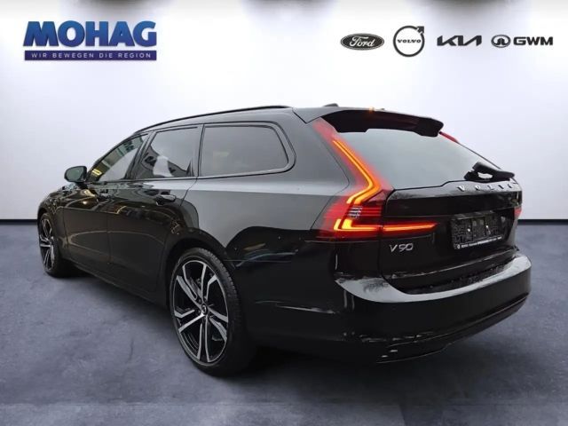 Volvo V90 AWD Dark Plus T6