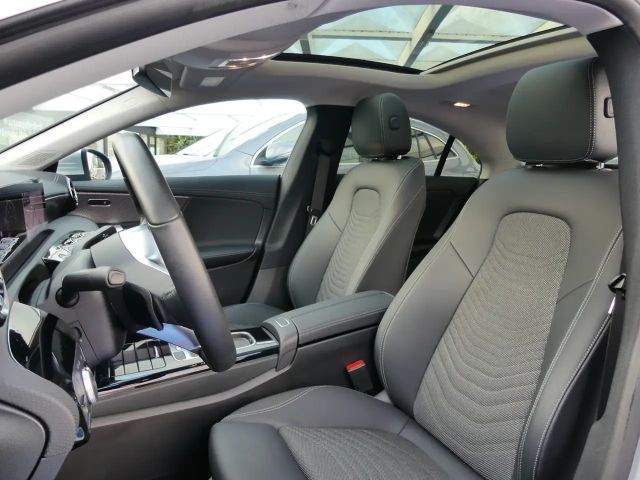 Mercedes-Benz CLA 180 Coupé Progressive