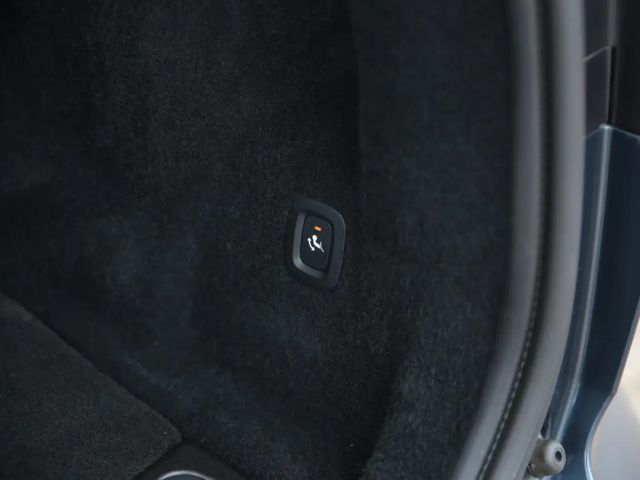 Volvo XC60 AWD Dark Plus T8