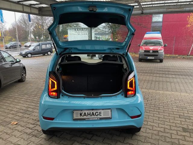 Volkswagen up! Move Move up!