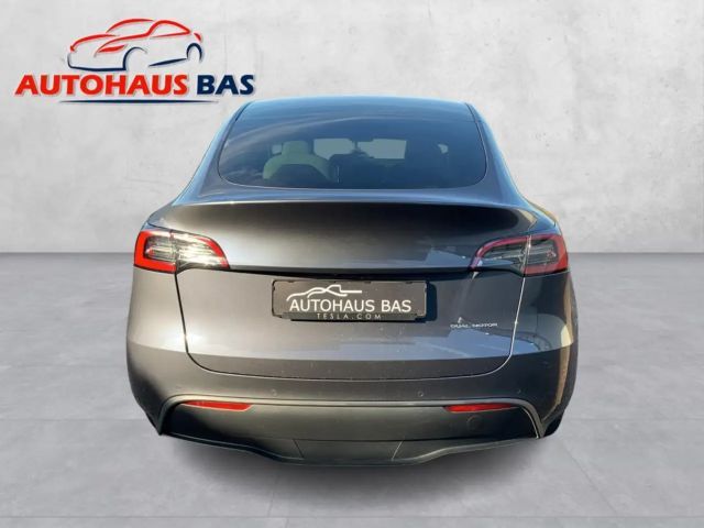 Tesla Model Y AWD Long Range