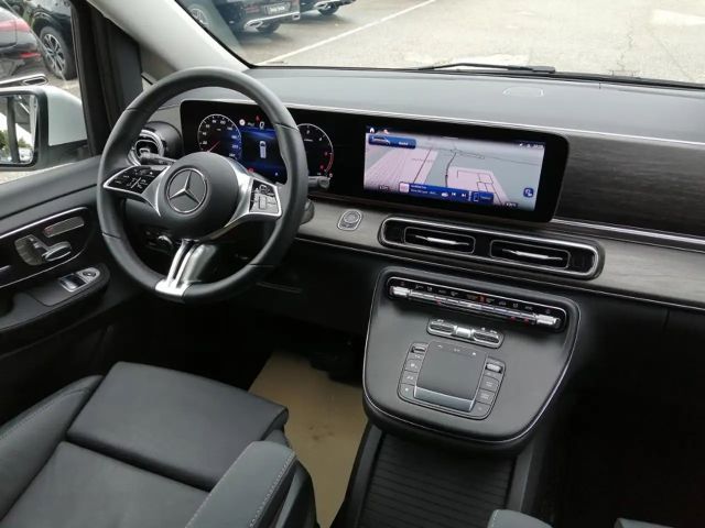Mercedes-Benz V 220 4MATIC AVANTGARDE V 220 d