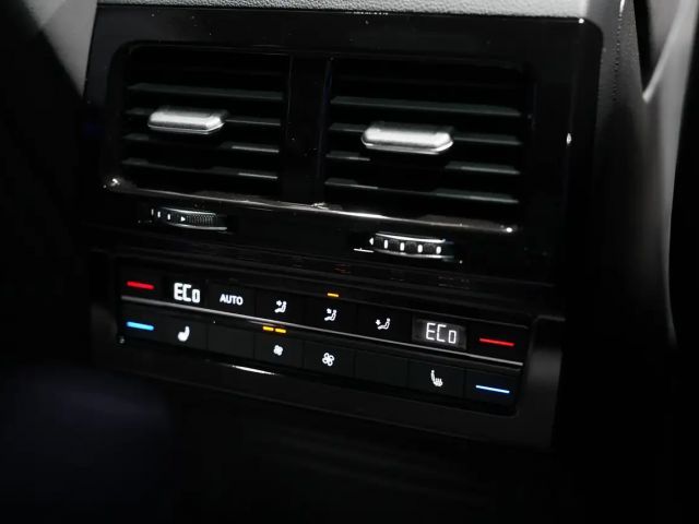 Volkswagen Touareg R-Line Style