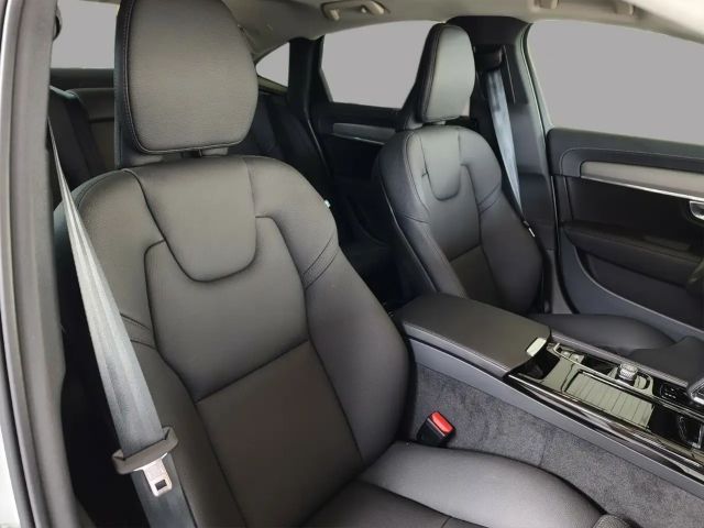 Volvo S90 Dark Plus T8