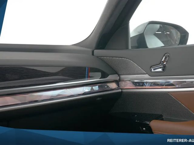 BMW 740 740d M-Sport Sedan xDrive