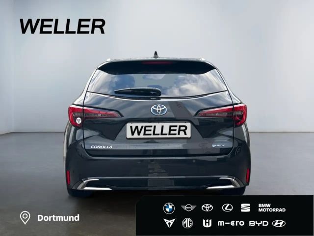 Toyota Corolla Hybride Team D