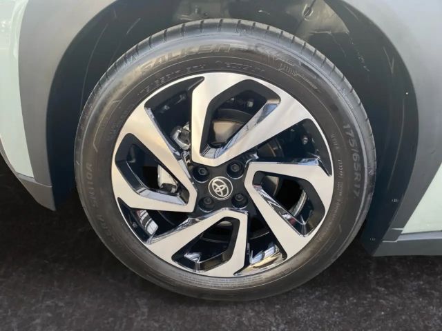 Toyota Aygo X Bi-Tone Hatchback Team D