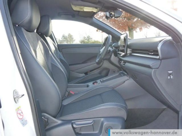 Volkswagen T-Roc 1.5 eTSI DSG IQ.Drive R-Line