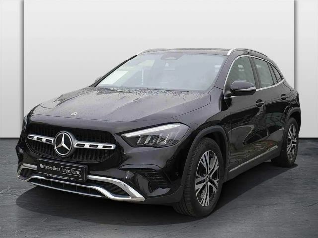 Mercedes-Benz GLA 200 GLA 200 d Progressive