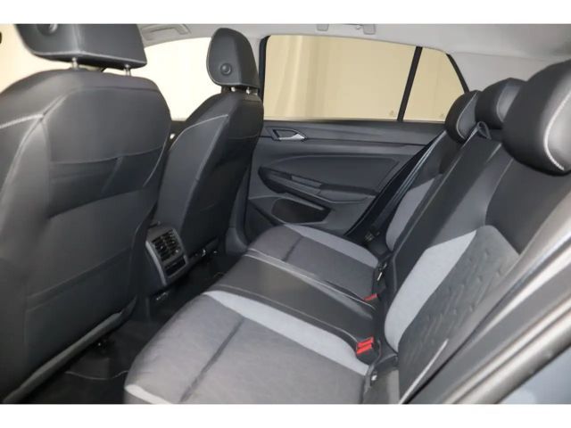 Volkswagen Golf 1.5 eTSI Golf VIII