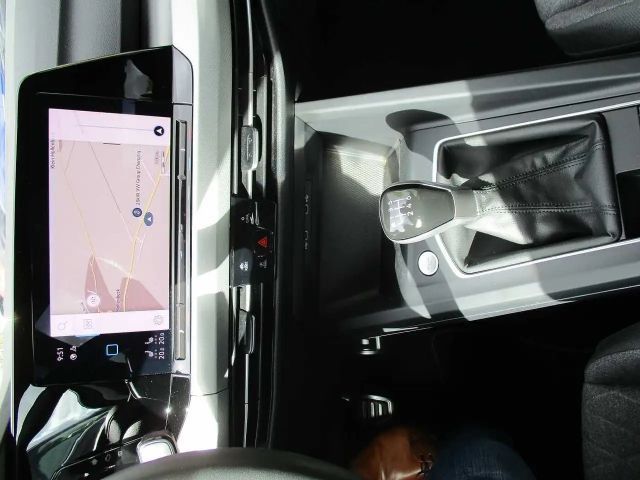 Volkswagen Golf 1.0 TSI Golf VIII Move Variant