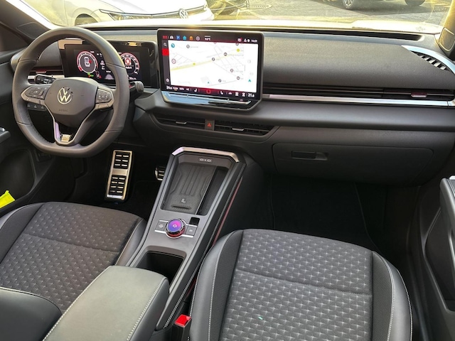 Volkswagen T-Roc 1.5 eTSI DSG R-Line