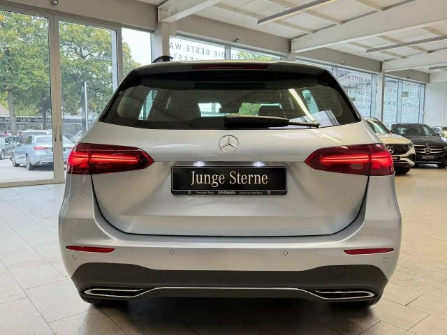 Mercedes-Benz B 220 B 220 d Progressive Sedan