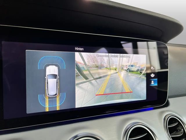 Mercedes-Benz E 220 AVANTGARDE E 220 d Estate