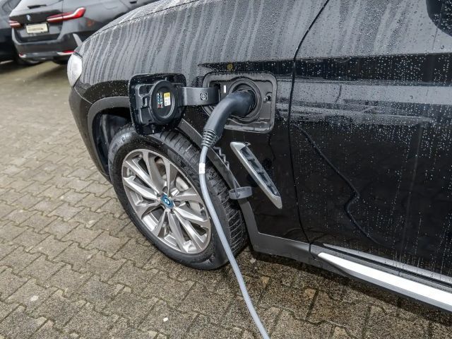 BMW X3 xDrive30e
