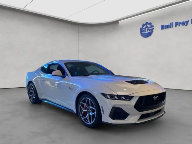 Ford Mustang Fastback GT 5.0 V8