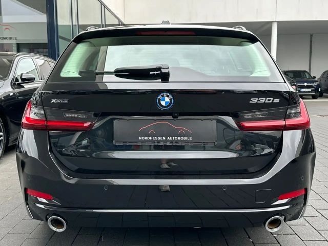 BMW 330 330e Touring xDrive