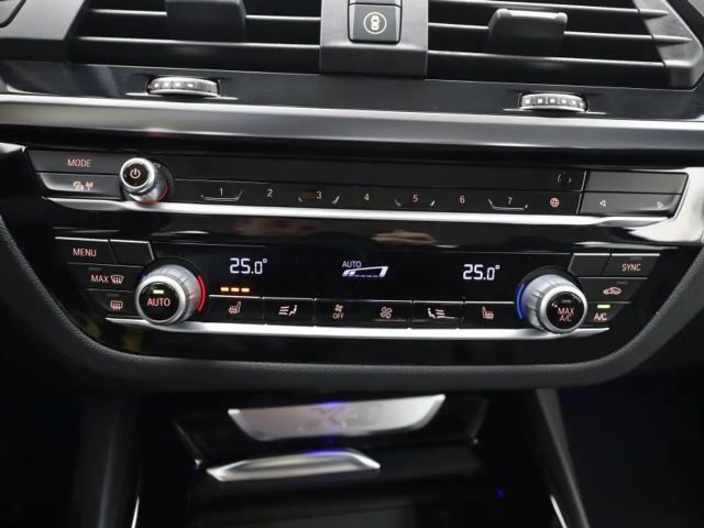 BMW X3 X LINE - AUTOMAAT - NAVI - LEDER