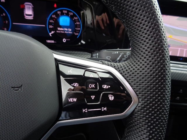 Volkswagen Golf DSG Golf VIII R-Line Variant